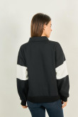 Buzo negro cuello alto oversize con diseño de Donald