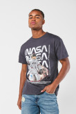 Camiseta manga corta con estampado en frente de Nasa