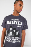 Camiseta manga corta con estampado en frente de Beatles