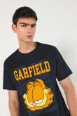 Camiseta manga corta con estampado de Garfield.