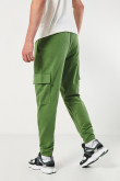 Pantalón unicolor jogger cargo con bolsillos laterales