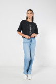 Camiseta oversize negra crop top con diseño cósmico