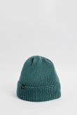 Gorro tejido verde oscuro con doblez sencillo