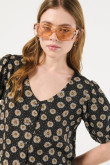 Blusa unicolor crop top estampada con cuello V