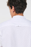 Camisa blanca cuello nerú con estampados mini print