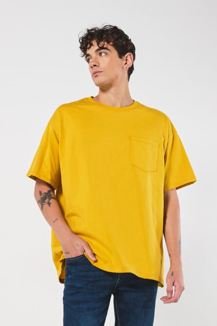 Camiseta oversize unicolor garment dye con bolsillo