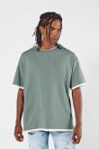 Camiseta unicolor para hombre oversize contrastes en mangas, bajo y cuello