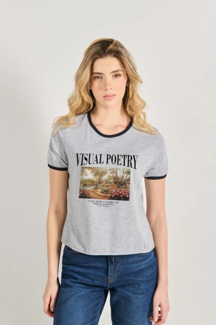 Camiseta unicolor con paisaje artístico y manga corta