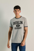 Camiseta college de Berlín unicolor con manga corta