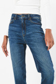 Jean mom fit tiro super alto