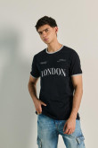 Camiseta de contrastes con estampado de London