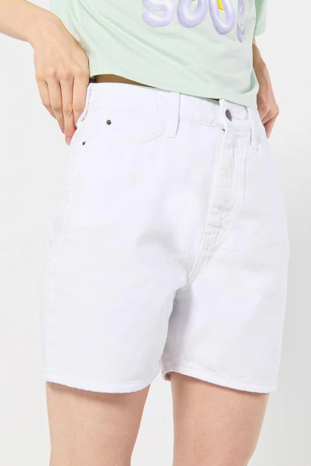 Short en jean 5 bolsillos blanco con tiro súper alto