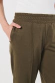 Pantalón jogger unicolor con bota recta y vena centrada