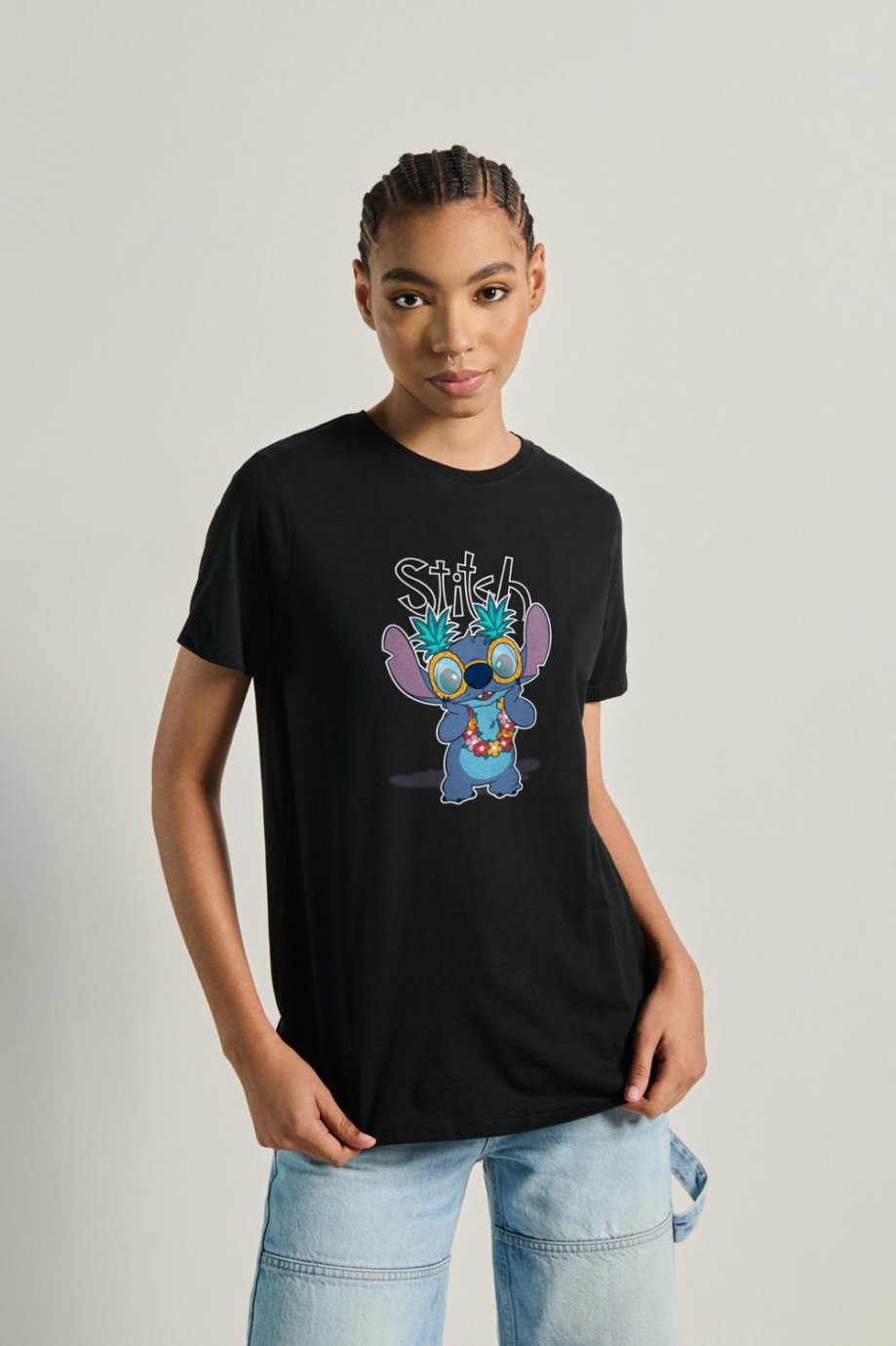 Camiseta de Stitch en algodón unicolor con manga corta