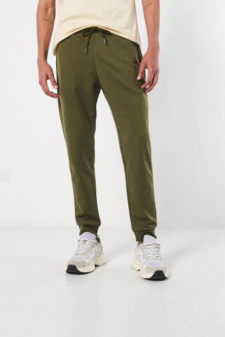 Pantalón unicolor jogger con bolsillos y cordón en cintura