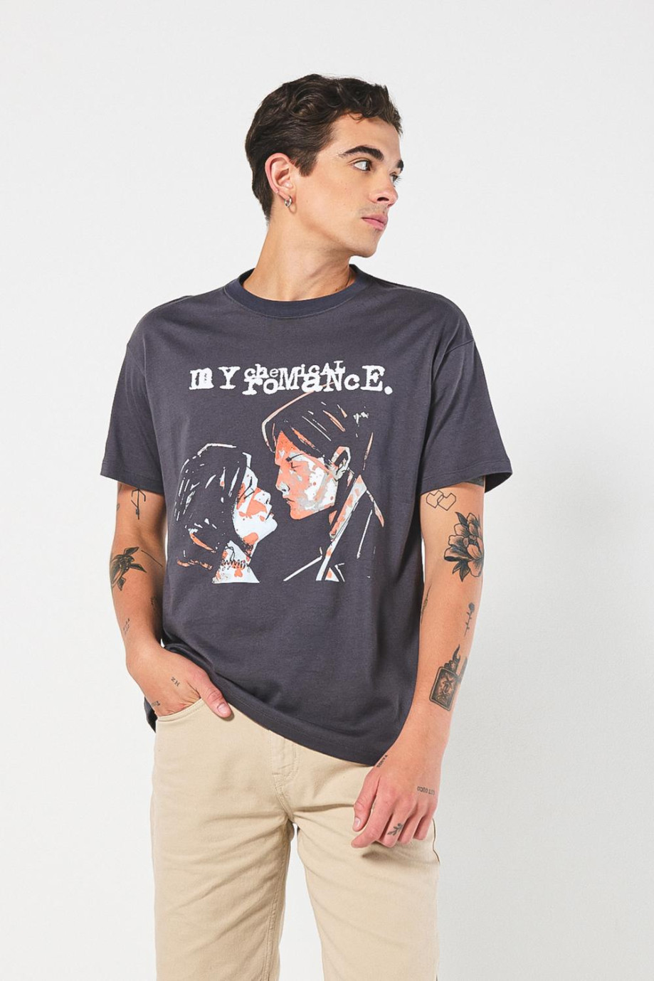 Camiseta manga corta con estampado de My Chemical Romance.