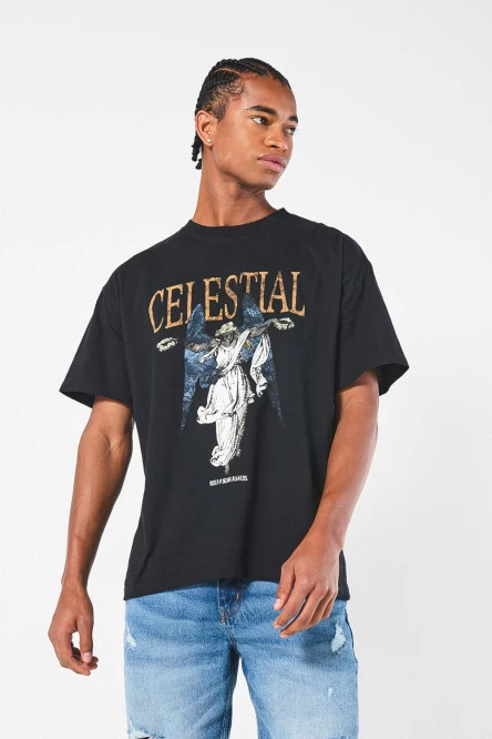 Camiseta oversize negra manga corta con diseños celestiales