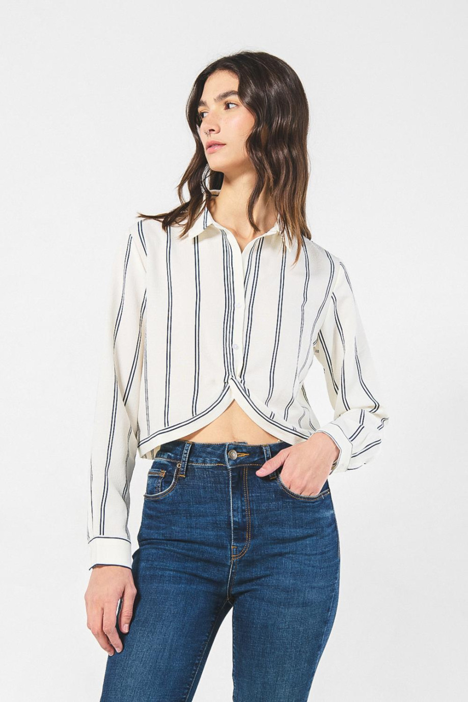 BLUSA CAMISERA MANGA LARGA CON NUDO