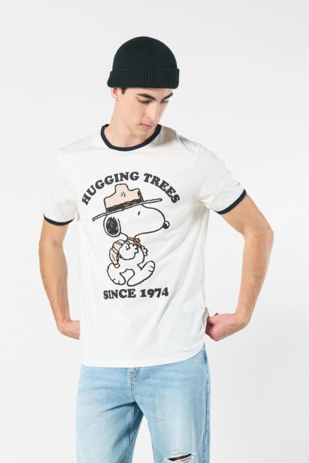 Camiseta de Snoopy crema con contrastes y manga corta