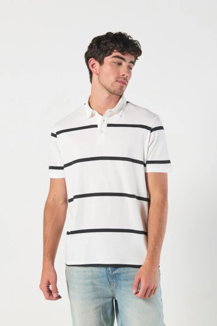 Camiseta a rayas polo crema clara con manga corta