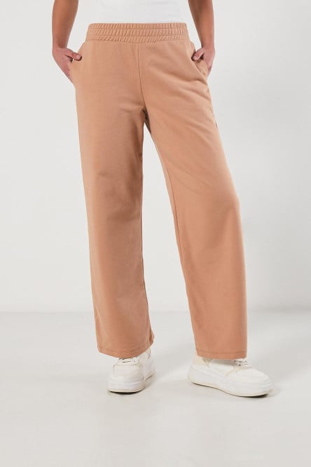 Pantalón jogger unicolor bota recta con bolsillos laterales