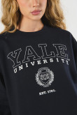 Buzo crop top azul intenso con diseño de Yale