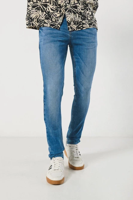 Jean Super skinny fit tiro bajo