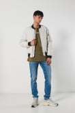 Chaqueta unicolor bomber con cremallera y bolsillos