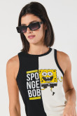 Camiseta femenina manga sisa con corte en centro frente, estampado en frente de Bob Esponja.