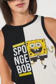 Camiseta femenina manga sisa con corte en centro frente, estampado en frente de Bob Esponja.