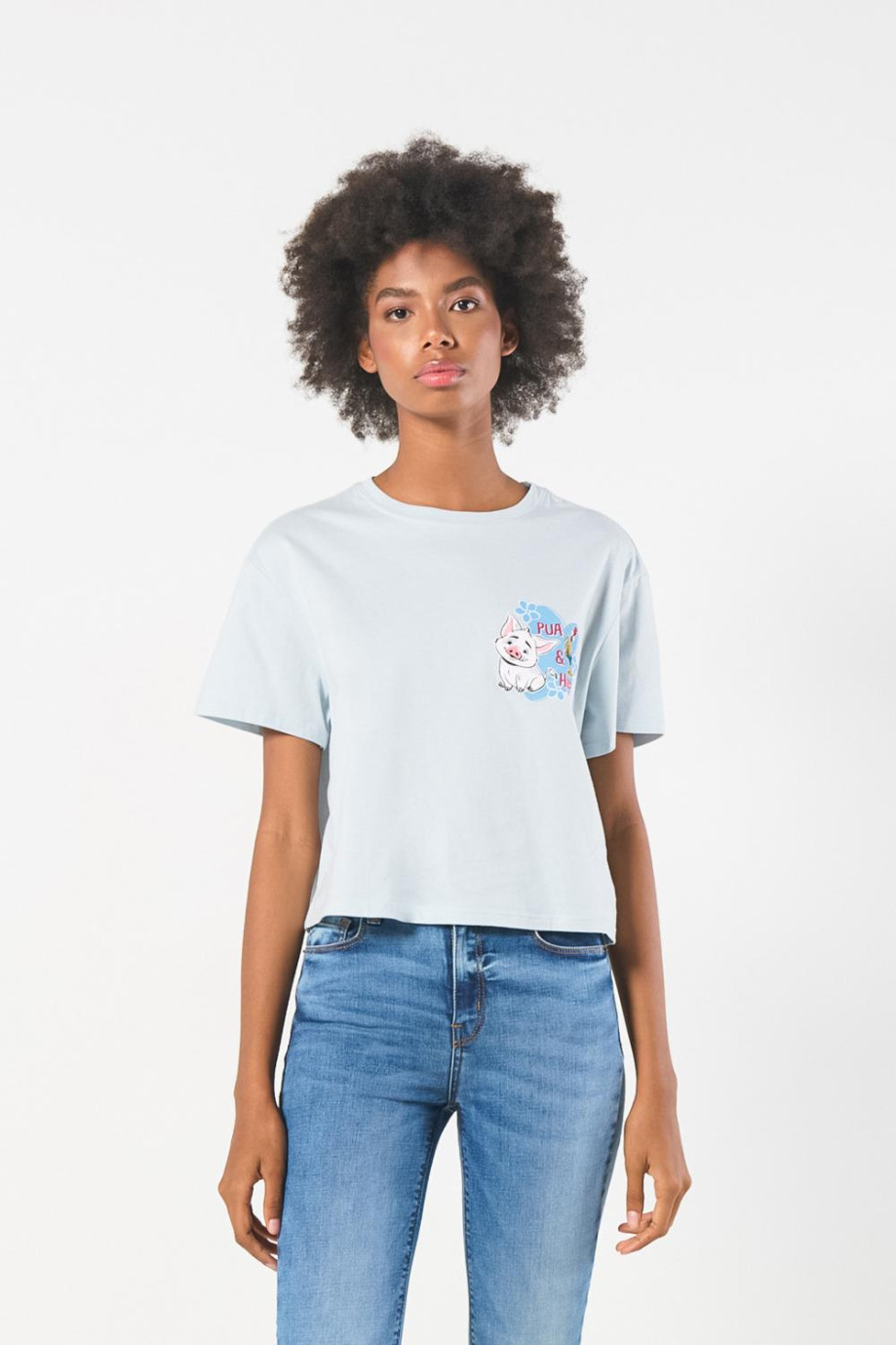 Camiseta azul clara crop top con diseño de Moana