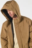 Chaqueta acolchada para hombre con capota