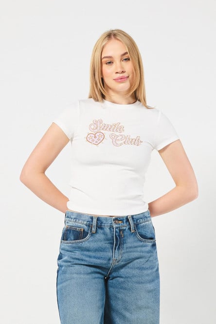 Camiseta manga corta estampada con perlas en frente