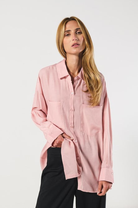 BLUSA CAMISERA OVERSIZE CON MANGA LARGA