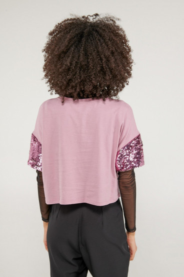 Camiseta cuello redondo lila medio con lentejuelas en las mangas