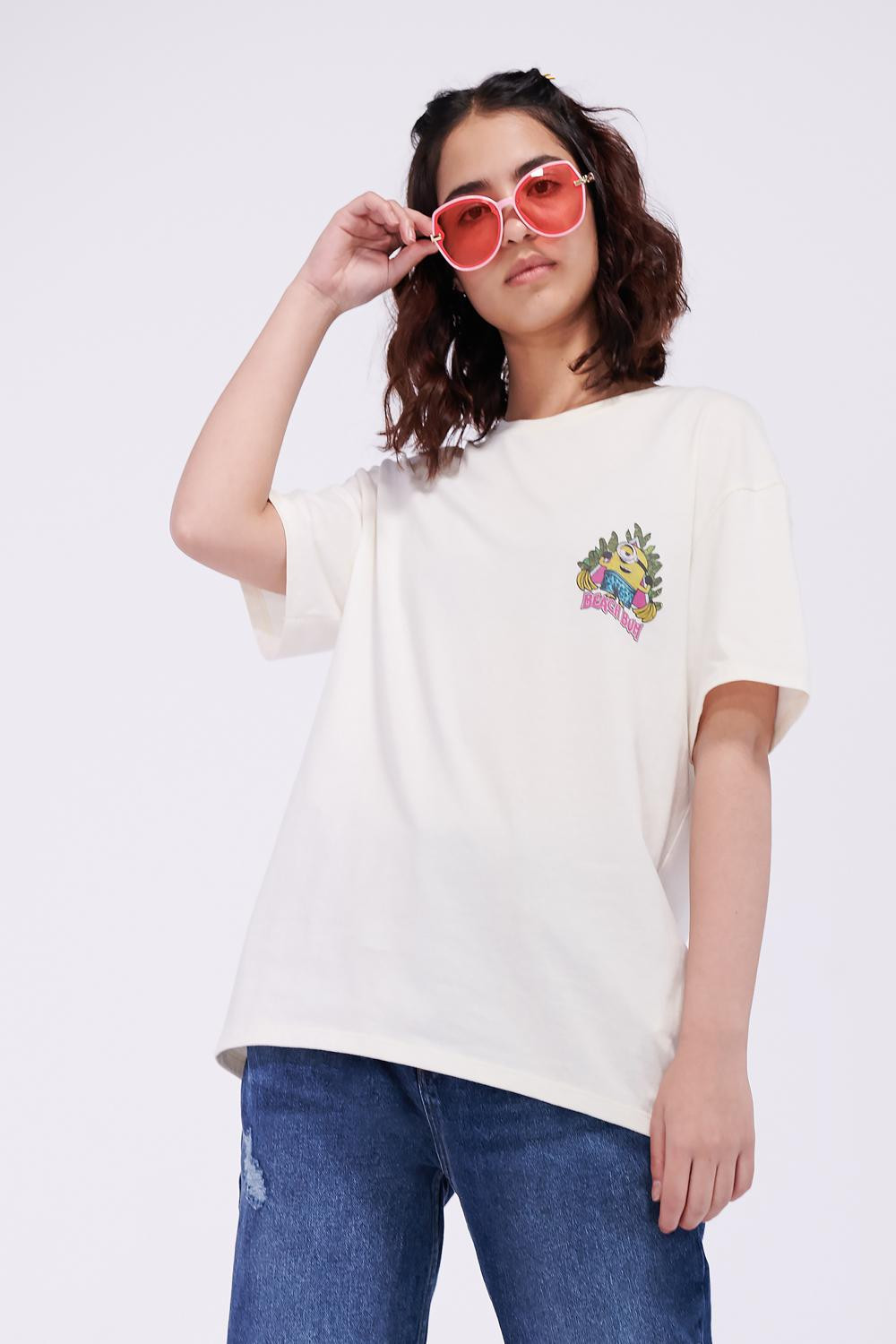 Camiseta oversize crema claro manga corta con estampados de Minions