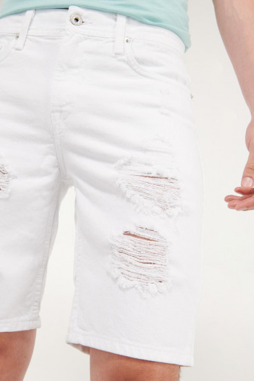 Bermuda en jean blanca con rotos en frente y tiro bajo