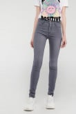 Jean jegging gris oscuro tiro alto con costuras negras