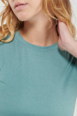 Camiseta unicolor cuello redondo con mini filetes