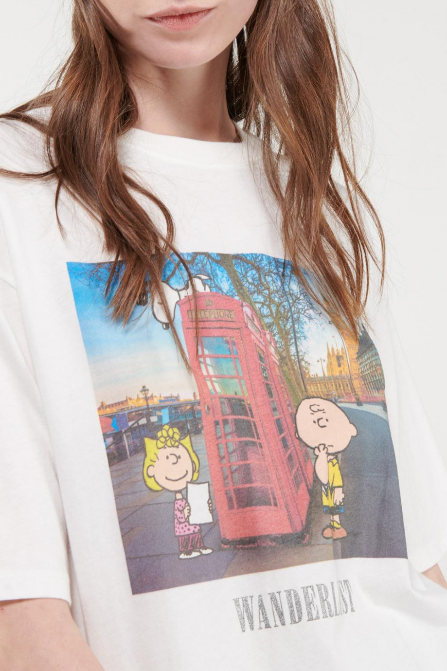 Camiseta, con frente y manga estampado de Snoopy.