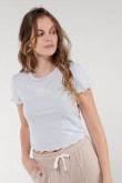 Camiseta crop top, con costuras en contraste y bordado en frente.