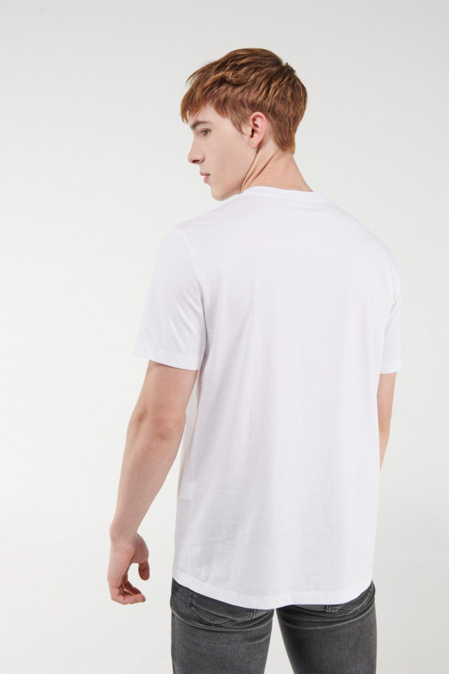 Camiseta blanca manga corta con estampado en frente